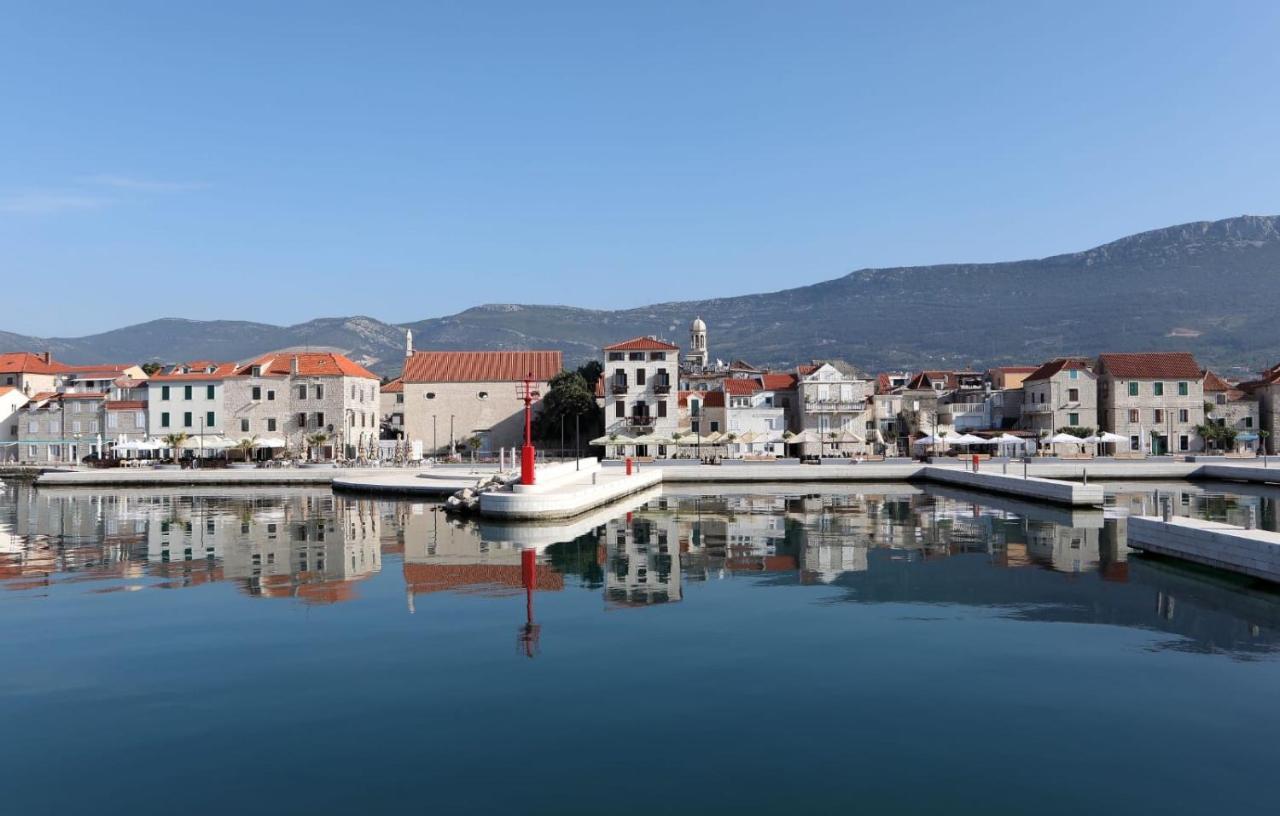 Studio Apartman Mihaella Kastela Exterior photo