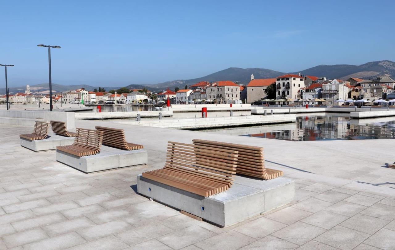 Studio Apartman Mihaella Kastela Exterior photo